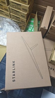 Comunicações via satélite sem fio STARLINK REV4 dos EUA para todo o mundo X Com roteador de antena retangular e adaptador de tubo